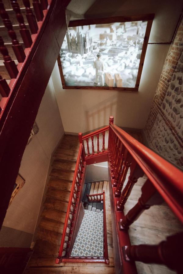 Albany Ancha Hotel Leon Bagian luar foto Staircase
